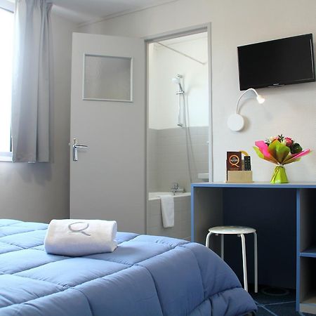 Le Petit Majestic Lourdes Exterior foto